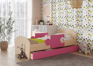 Детская кровать с бортиками и ящиком Мозайка, корпус Млечный дуб/фасад Розовый (ламели) в Липецке