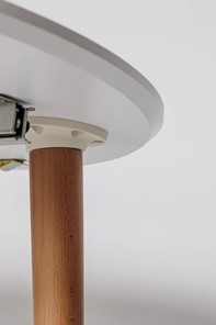 Кухонный стол круглый Белая Эмаль д. 100 см МДФ ножки светлый орех в Липецке - предосмотр 2
