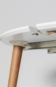 Кухонный стол круглый Белая Эмаль д. 90 см МДФ ножки светлый орех в Липецке - предосмотр 7